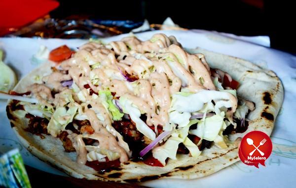 Kebab Station @ LRT Universiti (Pelajar UM Mesti Cuba)