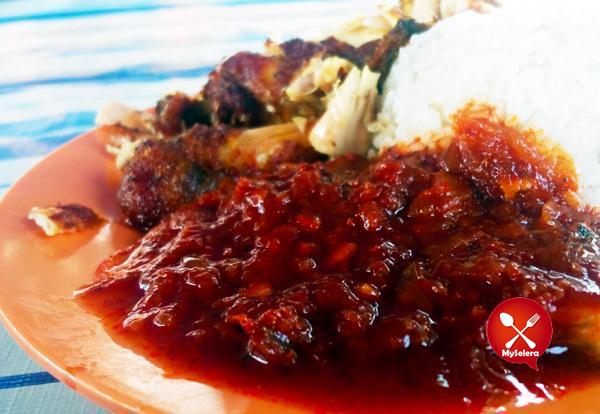 Nasi Lemak Panas Warung Rindu, Pantai Dalam